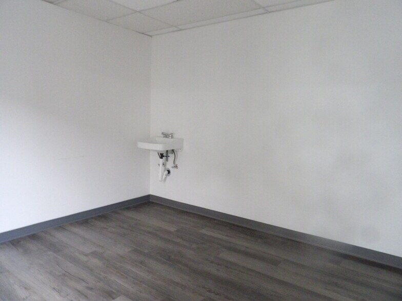 More Photos Of 765 Broadway Ave, El Centro Medical For Sale