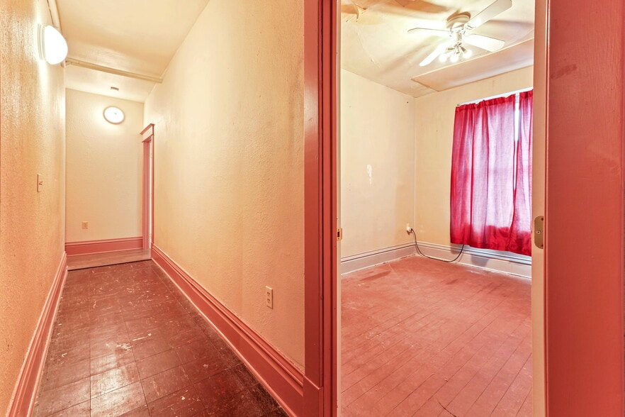 More Photos Of , Spokane General Retail For Sale