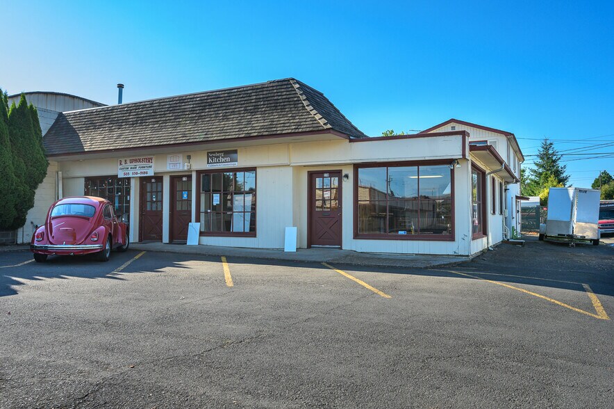 More Photos Of 114-118 W 1st St, Newberg Storefront Retail Residential For Sale