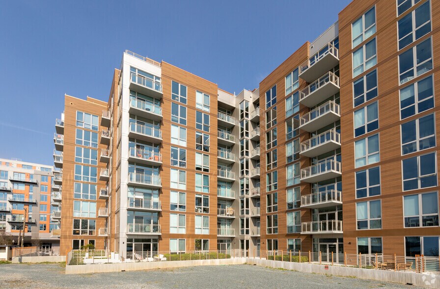 More Photos Of 88 V St SW, Washington Apartments For Lease