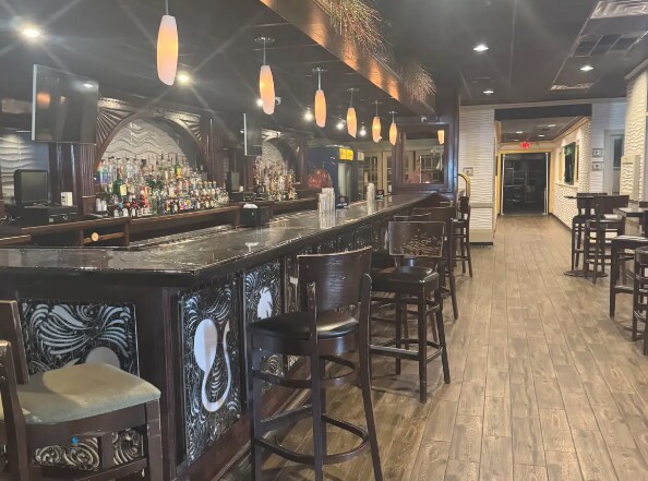 More Photos Of 2708 Hullen St, Metairie Restaurant For Sale