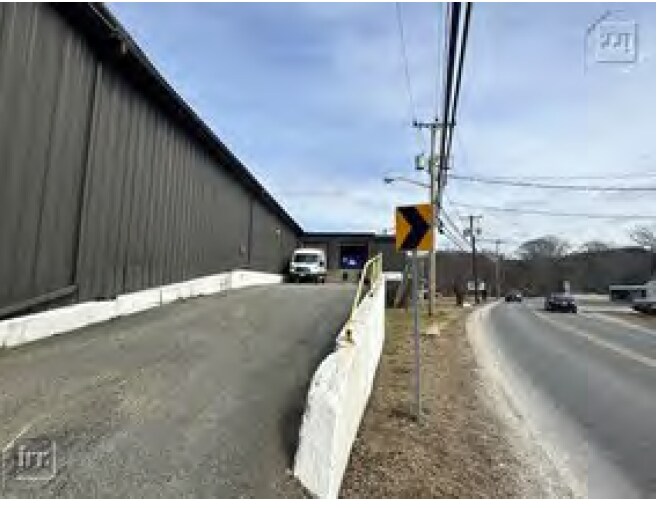 More Photos Of 30-32 Mill @ Walnut Street, Assonet Manufacturing For Sale