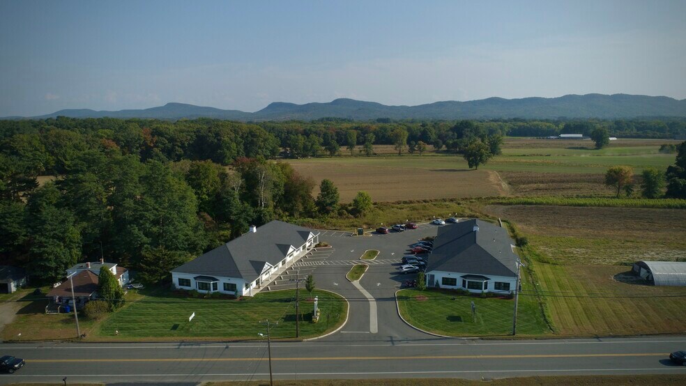 More Photos Of 207 Russell St, Hadley Office For Lease