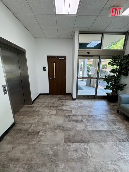 More Photos Of 3604 Bush St, Raleigh Medical For Lease