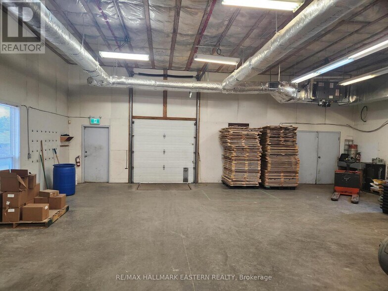More Photos Of 708 Rye St, Peterborough Manufacturing For Lease