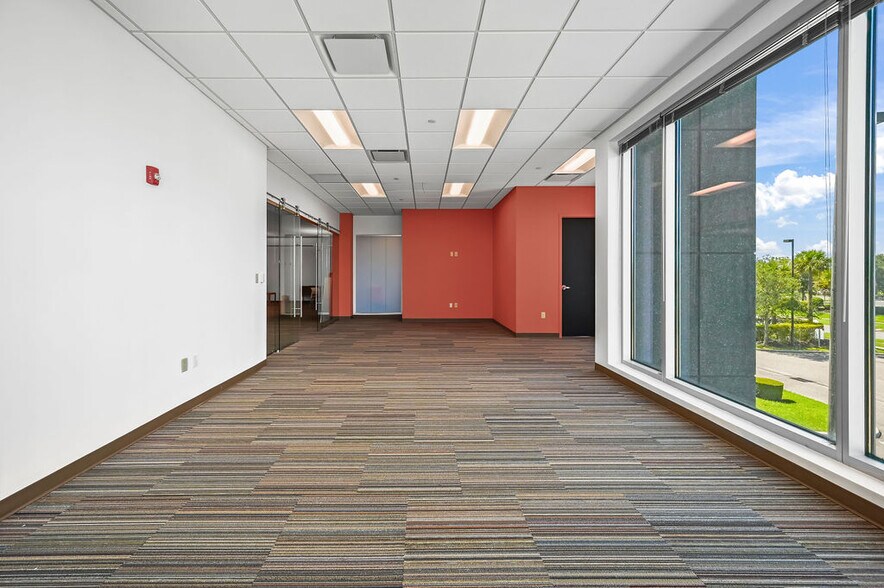 More Photos Of 12802 Science Dr, Orlando Office For Lease
