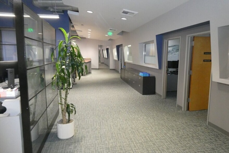 More Photos Of 6100-6120 San Fernando Rd, Glendale Office For Sale
