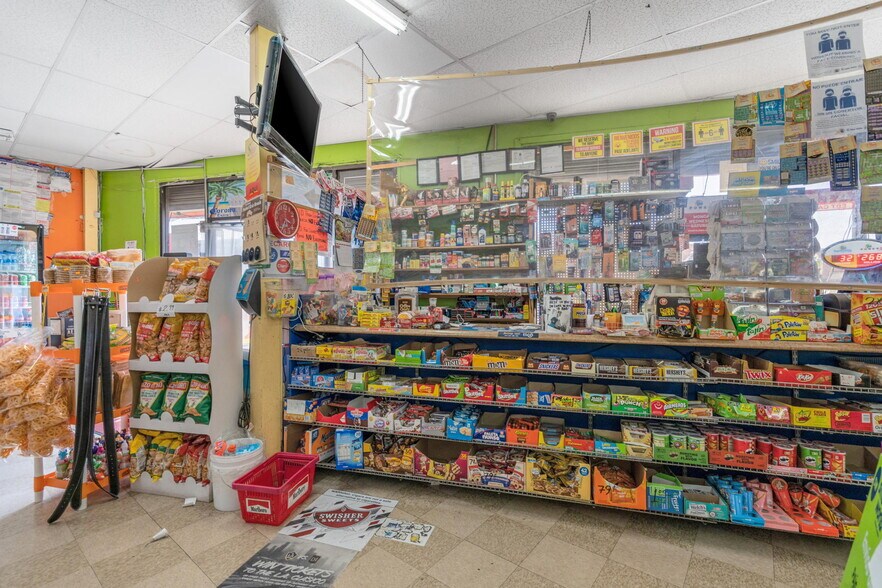 More Photos Of 10236 Long Beach Blvd, Lynwood Supermarket For Sale