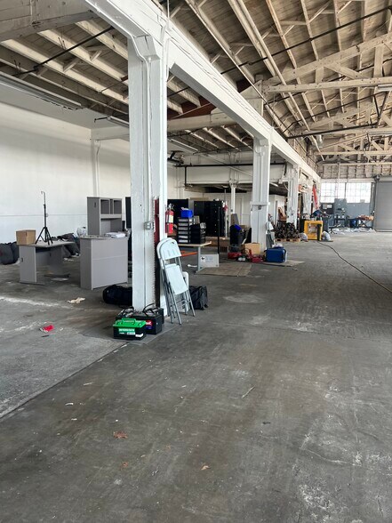 More Photos Of 5749 Horton St, Emeryville General Retail For Lease