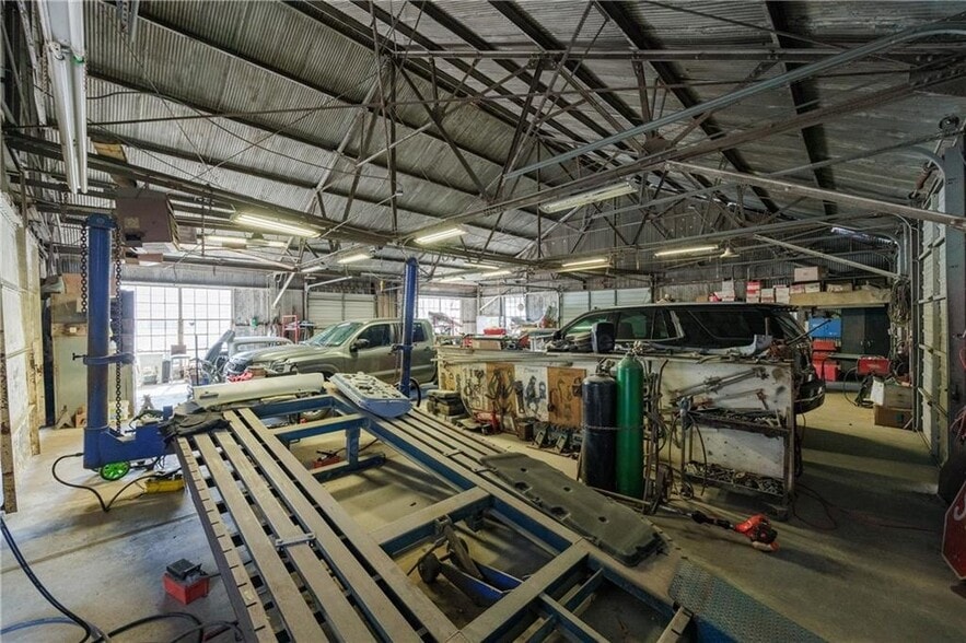 More Photos Of 610 N Port Ave, Corpus Christi Auto Dealership For Sale