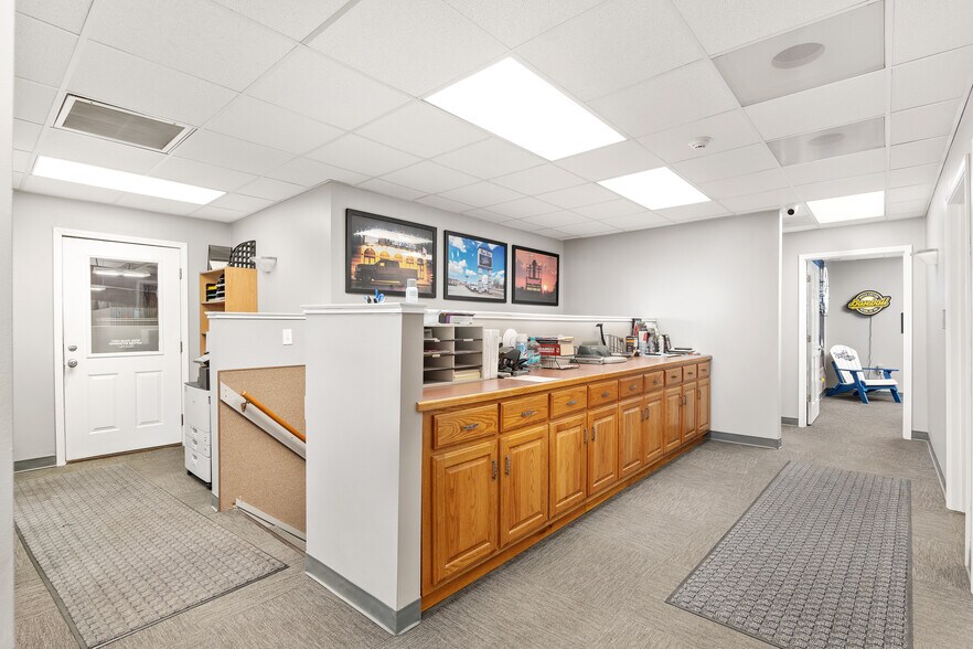 More Photos Of 22705 Highway 65, Sedalia Warehouse For Sale