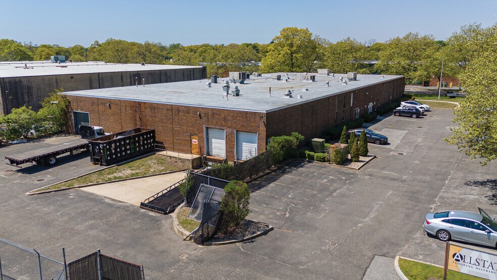 More Photos Of 35 Hoffman Ave, Hauppauge Industrial For Sale