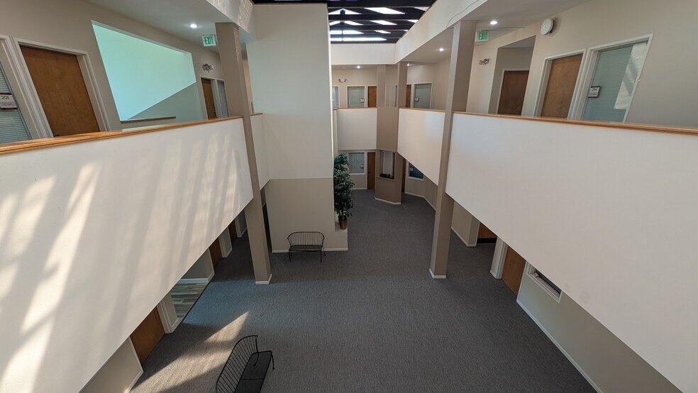 More Photos Of 20055 SW Pacific Hwy, Sherwood Office For Lease