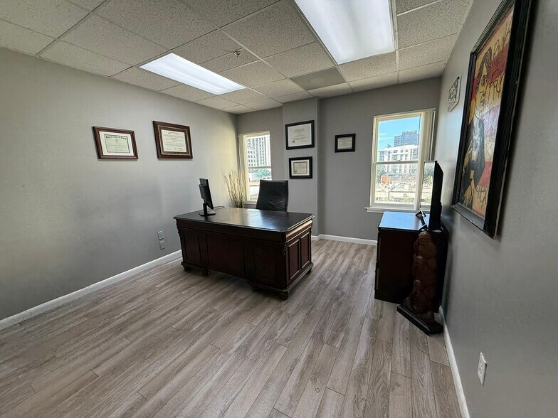 More Photos Of 120 S Olive Ave, West Palm Beach Office Residential For Lease