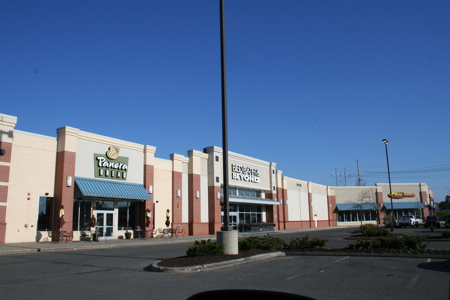 More Photos Of 685 Merrill Rd, Pittsfield Freestanding For Lease