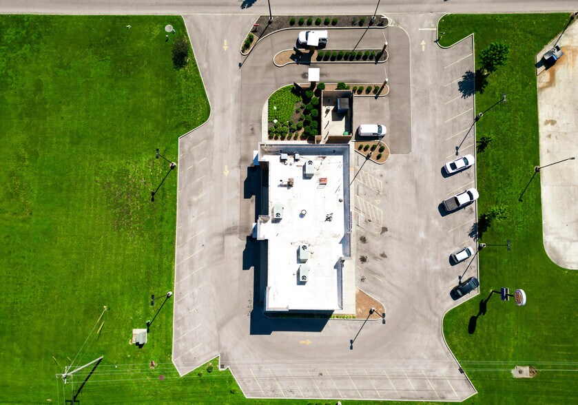 More Photos Of 1697 N Main St, Beaver Dam General Retail For Sale