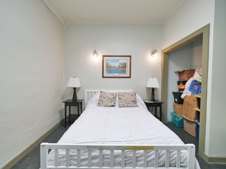 More Photos Of 9614-9616 MacArthur Blvd, Oakland Religious Facility For Lease