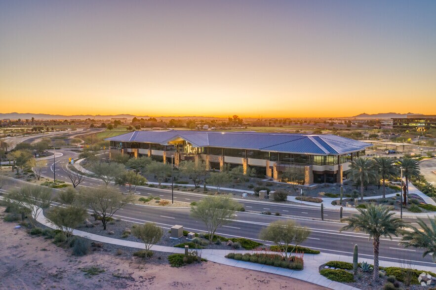 More Photos Of 161 E Rivulon Boulevard, Gilbert Office For Lease