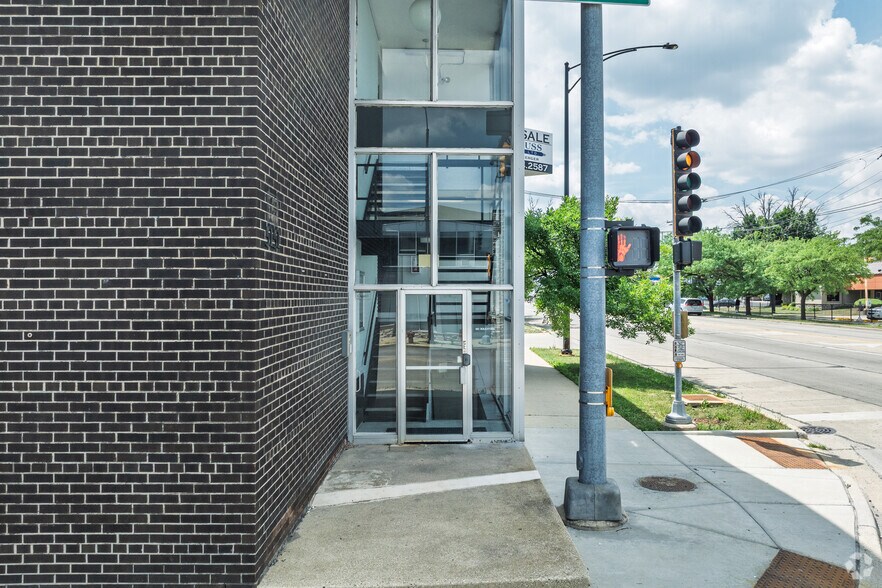 More Photos Of 5151 N Harlem Ave, Chicago Medical For Sale