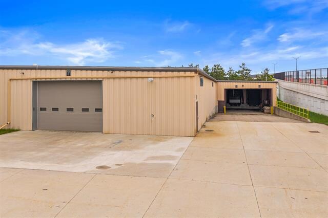More Photos Of 4848 Industrial Park Dr, Stevens Point Warehouse For Sale