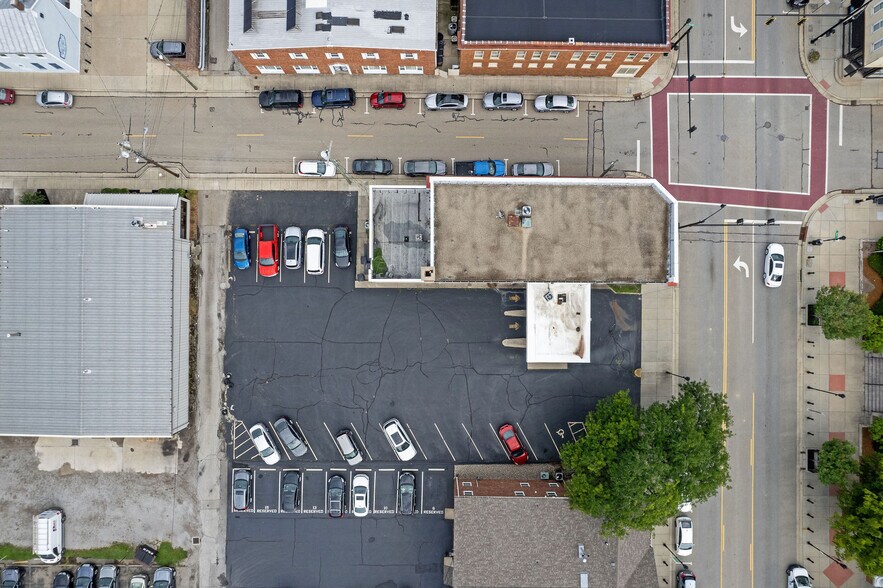 More Photos Of 251 E Main St, Batavia Office For Sale