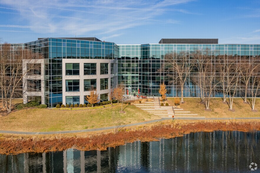 More Photos Of 4600 Cox Rd, Glen Allen Office For Lease