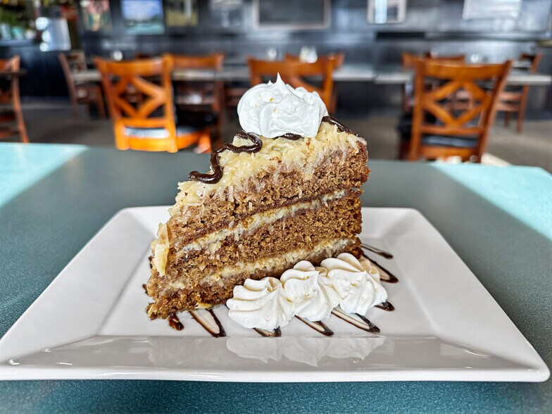 More Photos Of 1916 10th Av, Spruce View Restaurant For Sale