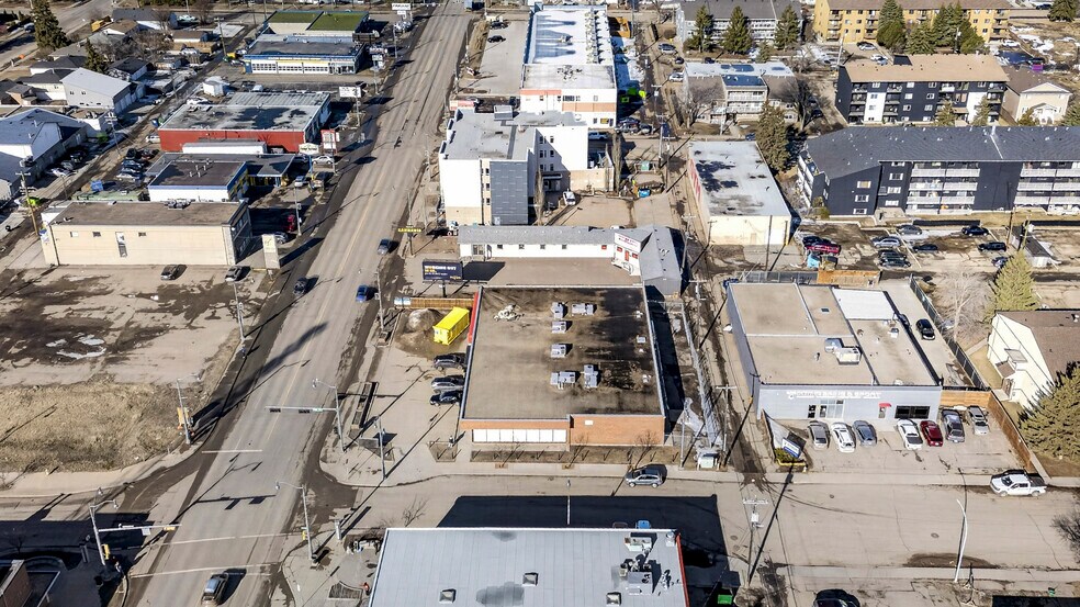 More Photos Of 15802 Stony Plain Rd NW, Edmonton Storefront For Sale