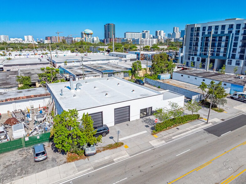 Primary Photo Of 716 NW 7th Ave, Fort Lauderdale Warehouse For Lease