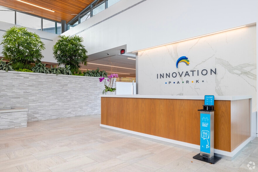 More Photos Of 1950 Innovation Way, Libertyville Office For Lease