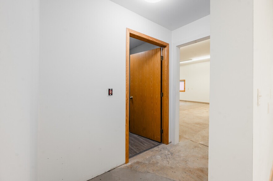 More Photos Of 373 280th St, Osceola Industrial For Lease