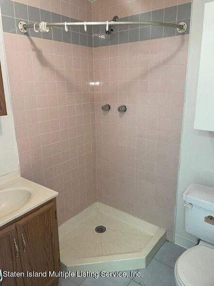 More Photos Of 2110 Clove Rd, Staten Island Storefront Retail Office For Sale