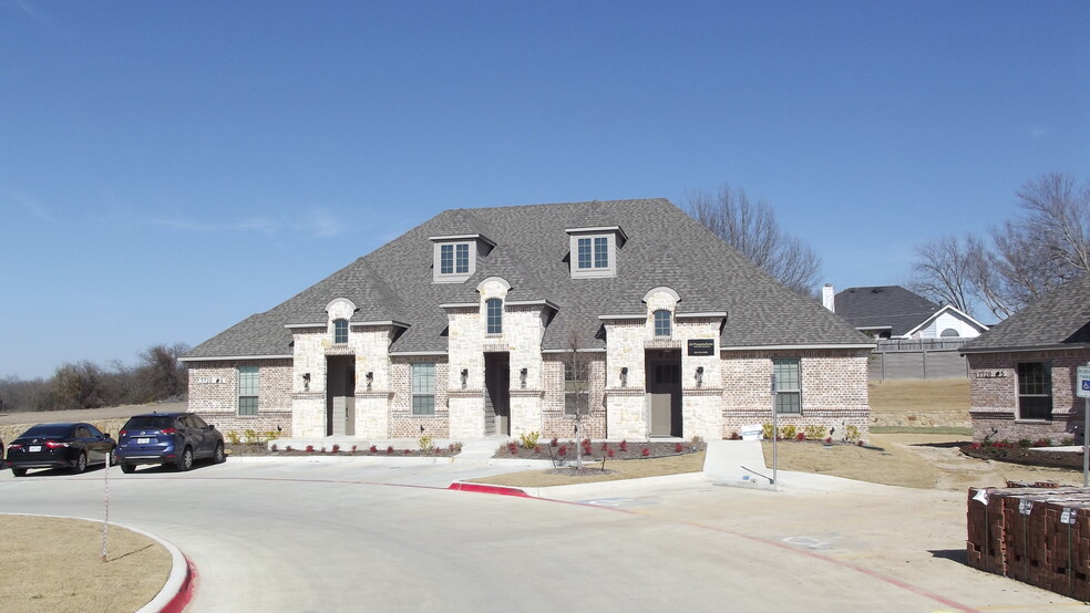 Primary Photo Of 7720 Rufe Snow Dr, North Richland Hills Medical For Lease