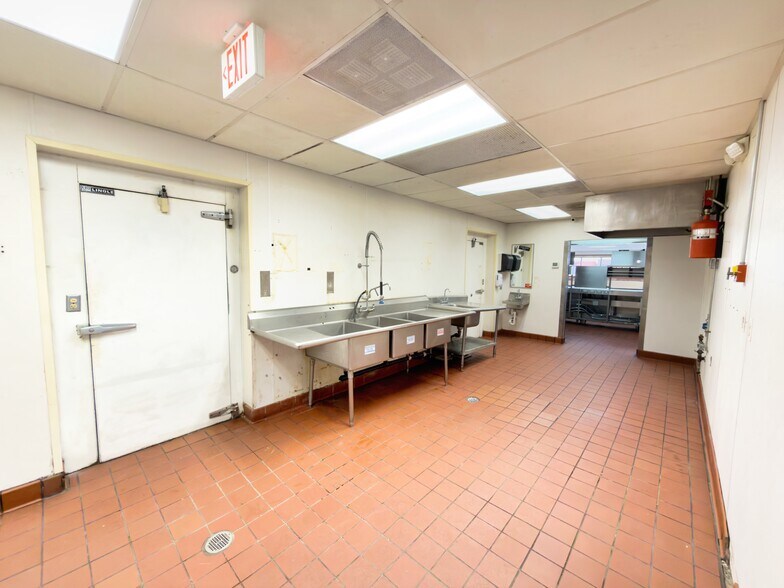 More Photos Of 2791 Lenwood Rd, Barstow Fast Food For Sale
