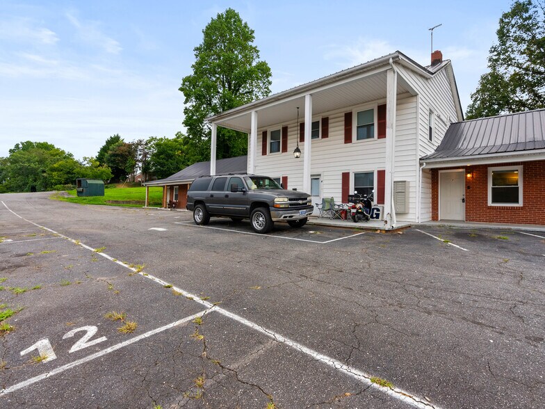 More Photos Of 671 E Court St, Marion Multifamily For Sale
