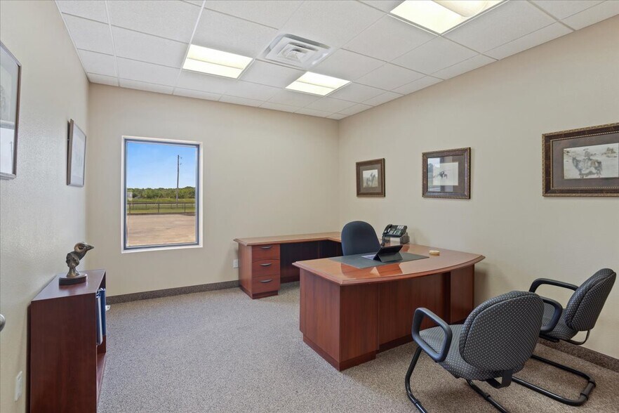 More Photos Of 350 Nails Crossing Rd, Caddo Warehouse For Sale