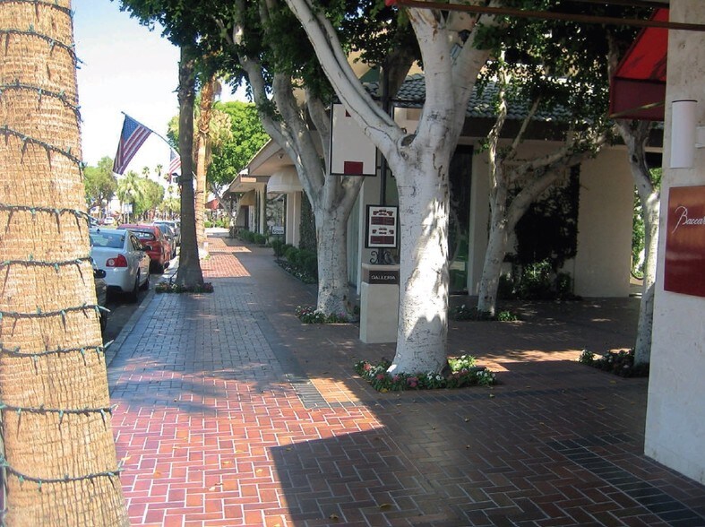 More Photos Of 73111 El Paseo Dr, Palm Desert Storefront Retail Office For Lease