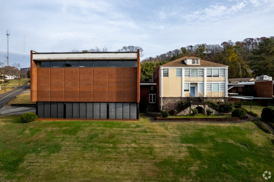 More Photos Of 301 21st Ave S, Birmingham Schools For Sale