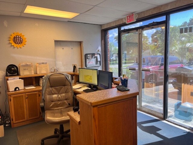 More Photos Of 1190-1191 Old Dixie Hwy, Delray Beach Warehouse For Lease