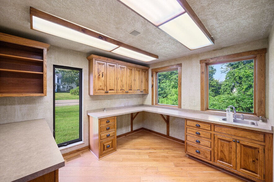 More Photos Of 10960 State Route 550, Vincent Healthcare For Sale