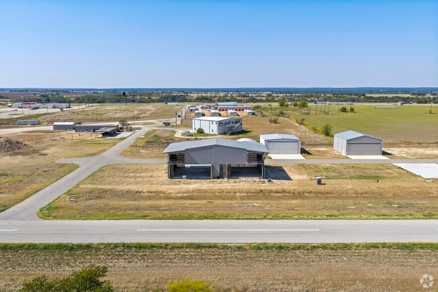 More Photos Of 15850 Salado Airport Rd, Salado Industrial For Sale