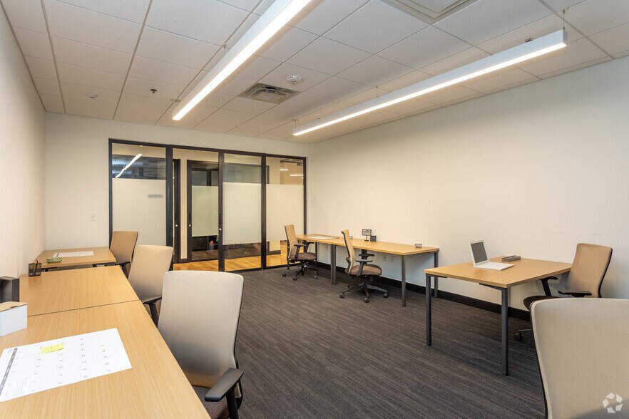 More Photos Of 600 Park Offices Dr, Durham Coworking Space