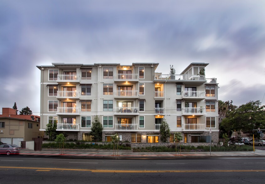 Primary Photo Of 11210 Sardis Ave, Los Angeles Apartments For Sale