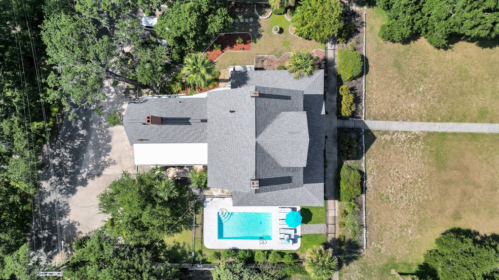 More Photos Of 21 Officers Row, Tybee Island Hospitality For Sale