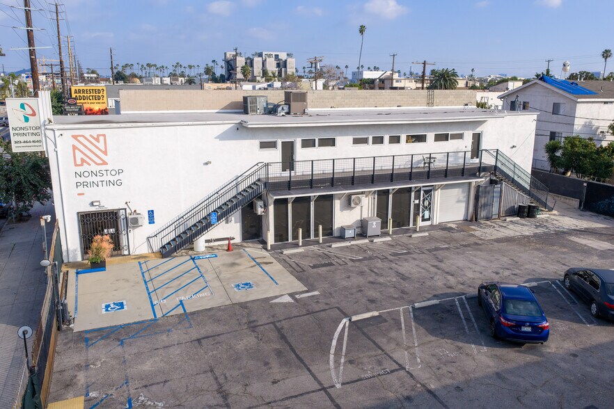 More Photos Of 6222 Santa Monica Blvd, Los Angeles Office For Lease