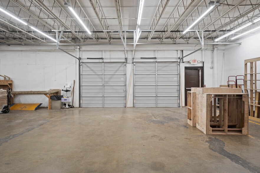 More Photos Of 207 20th St SE, Hickory Warehouse For Sale
