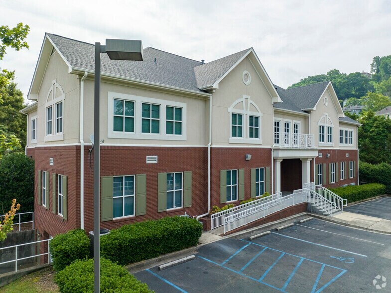 More Photos Of 1500 19th St S, Birmingham Medical For Sale