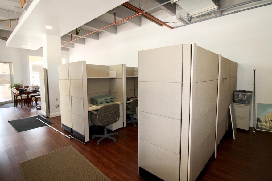 More Photos Of 120-140 S Indian River Dr, Fort Pierce Coworking Space