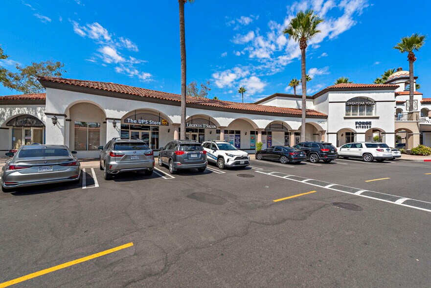 More Photos Of 22361-22451 Antonio Pky, Rancho Santa Margarita Unknown For Lease