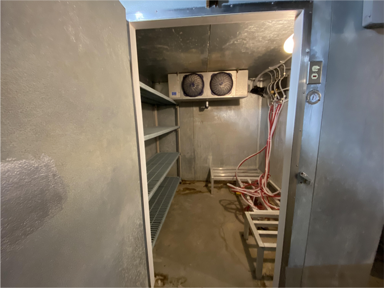 More Photos Of 300 W 30th St, Baltimore Restaurant For Sale